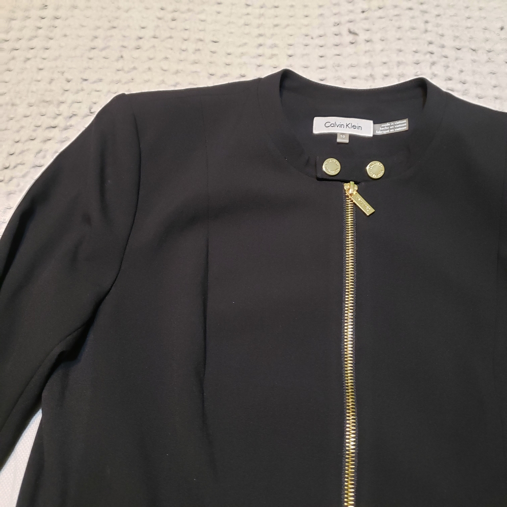 Calvin Klein Black Collarless Zip-Front Blazer Jacket with Gold Hardware Size 10 - Picture 6 of 12